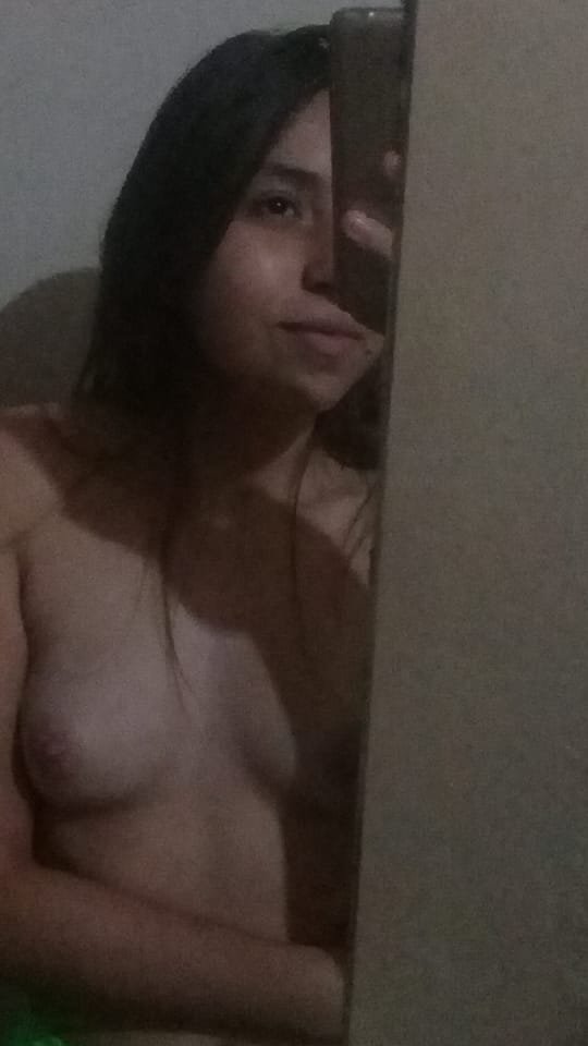 Novinhas e coroas caseiras caíram na net #Yf3Uez8y
