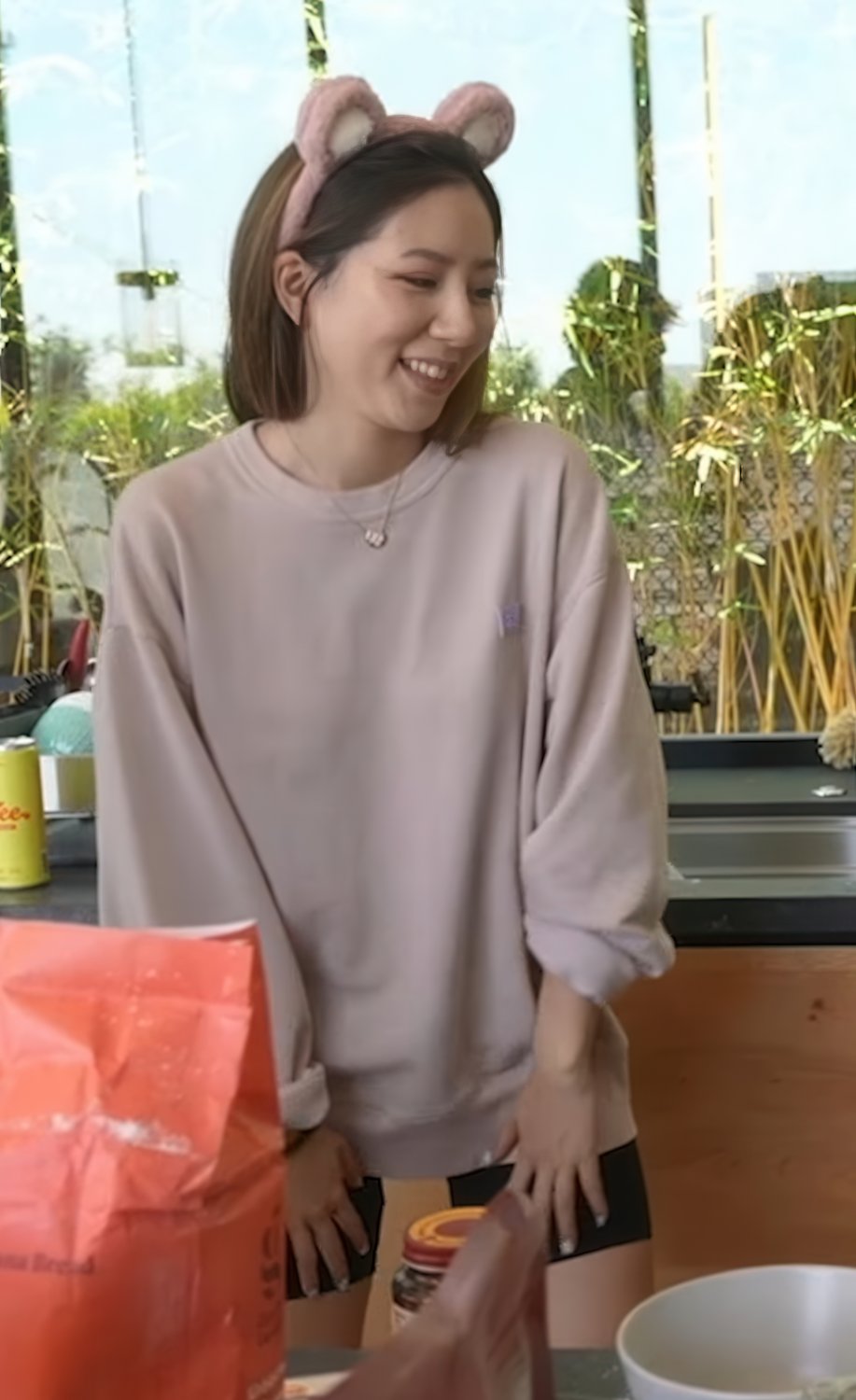 Fuslie [10] #R7QCp8Gz