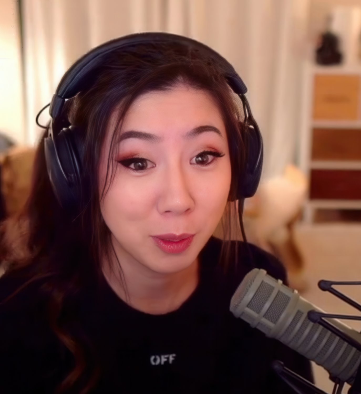 Fuslie [10] #d9QdCPIf
