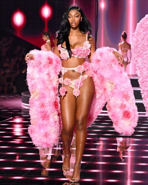 WNBA player Angel Reese lingerie modeling #Z01eeWN3