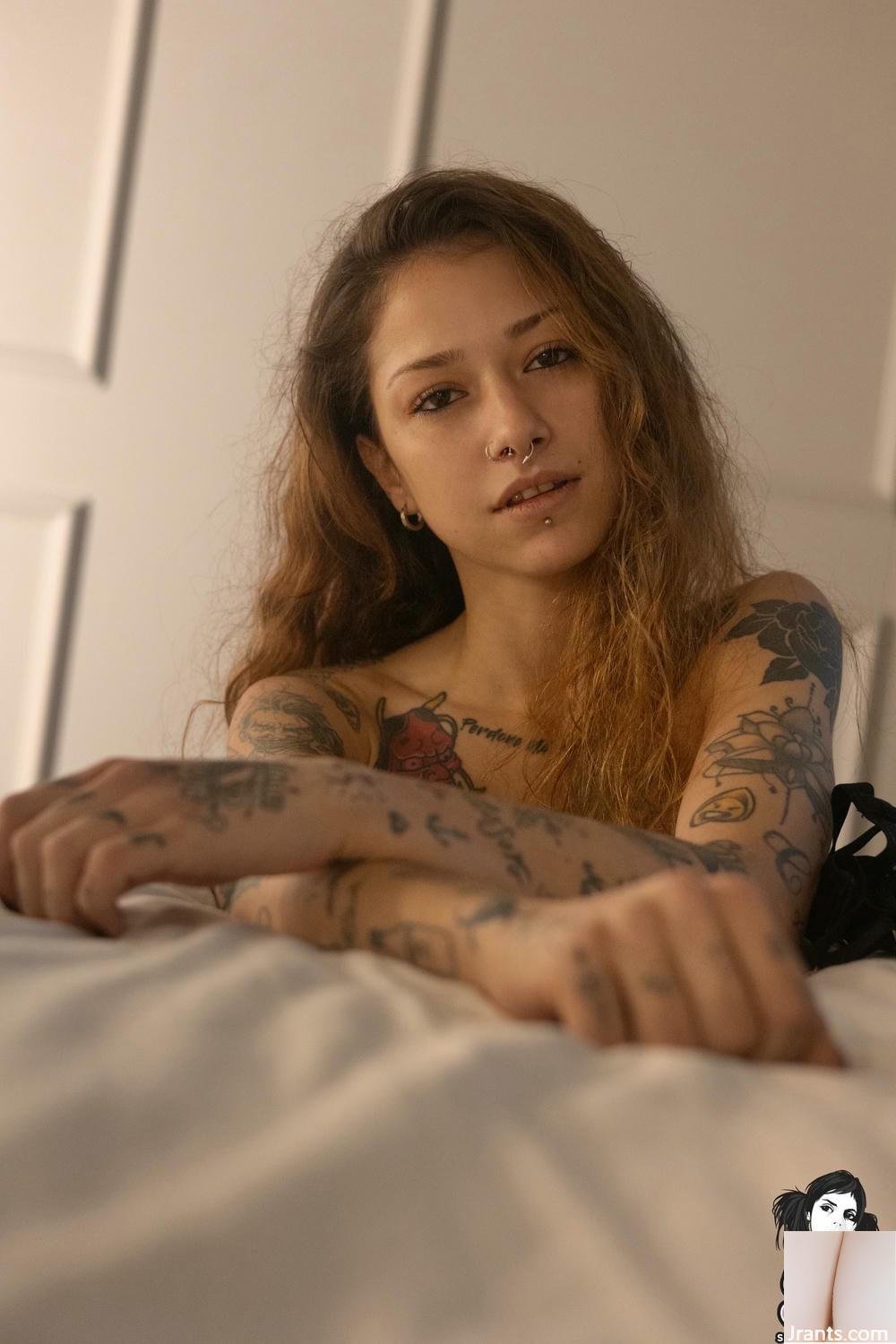 Streegatto - last warmth of the year (Suicide Girls) #e3s2BdDR