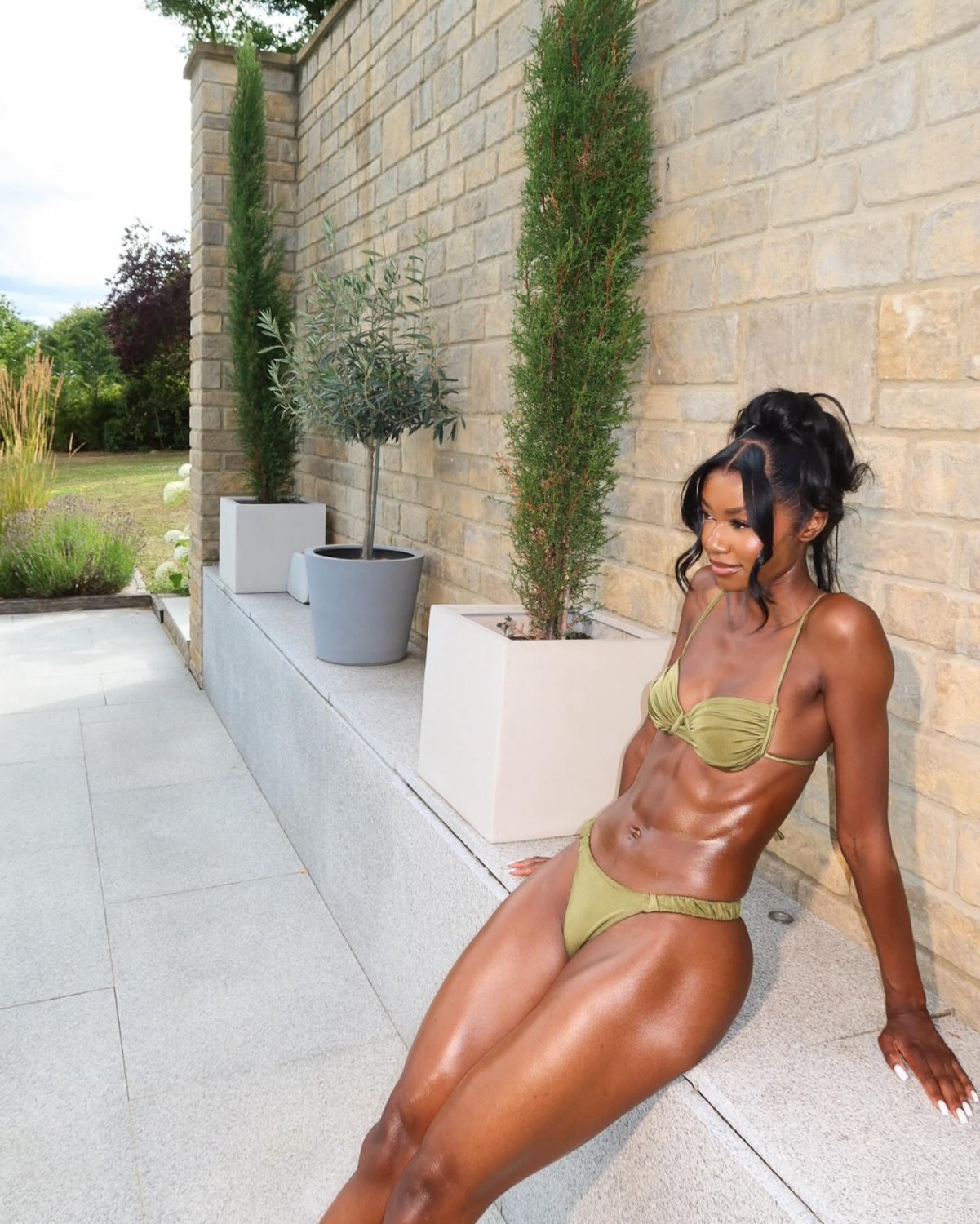 Sexy ebony teaser #5WpbUqWr