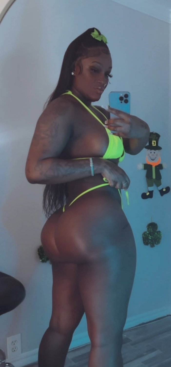 Pound the hot fudge out her chocolate factory #nThUNP1f