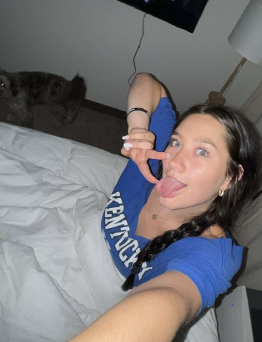 Slut Cameron shares her body (pics only) pt.1 #6n0mtNnv